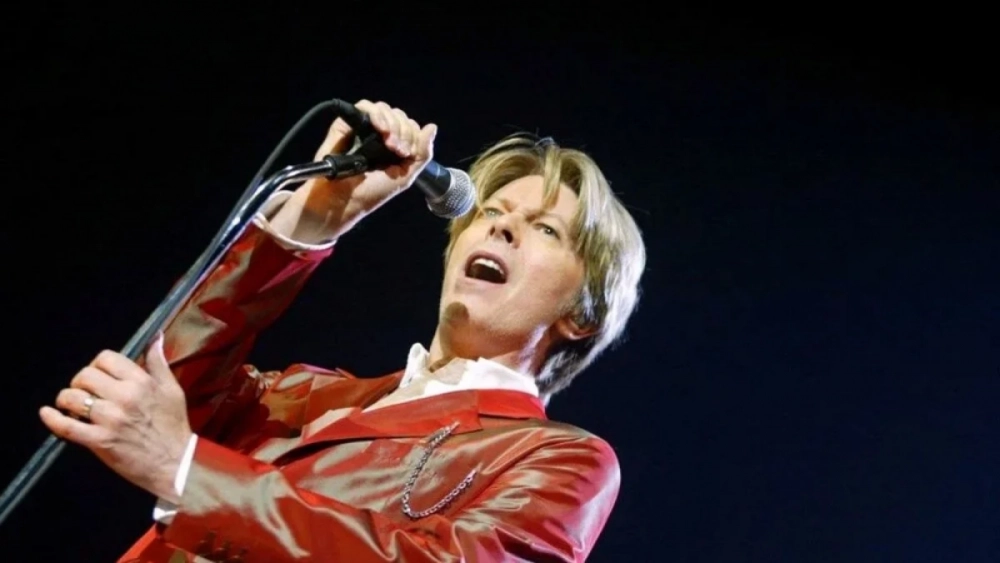David Bowie'nin el yazısı şarkı sözü 126 bin dolara satışa çıkıyor